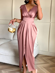 Women'S 25th Anniversary Elegant Party & Wedding Dress - Golden V-Neck Satin Gown with Ruched Detail, High Slit, and Beaded Clutch, Perfect for Valentine'S Day Celebrations, Valentine'S Day Attire | Elegant Vneckline | Ruched