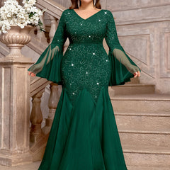 A dark green plus size mermaid gown featuring a sequined lace bodice, V-neck, and bell sleeves.