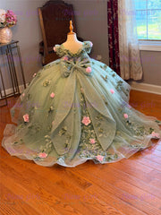 New Quality Flower Girl Dress with Exquisite Applique Dresses for Girls Wedding with Ruffles Sparkly Ball Gown Dress for Girls