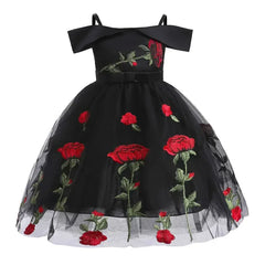 Sleeveless summer flower girl dress for kids by Showlu Fashion, suitable for weddings and parties for girls aged 3 to 10 years.
