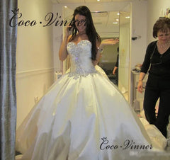 Customized Qualtiy Satin Ball Gown Wedding Dress 2024 Luxury Crystal Beading Europe Style Wedding Dresses Ball Gown W0345 - SHOWLU FASHION STORE