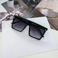 New Stylish Windproof Eye Protection Sunglasses Men's Trendy Net Red Xiaohongshu Street Shot Glasses Funny Retro Large Rim Sunglasses - SHOWLU FASHION STORE