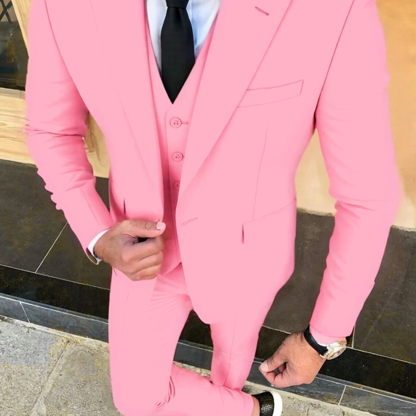 SHOWLU FASHION men's 3-piece formal wedding suit with solid woven tuxedo, including blazer, vest, and trousers, for elegant occasions.