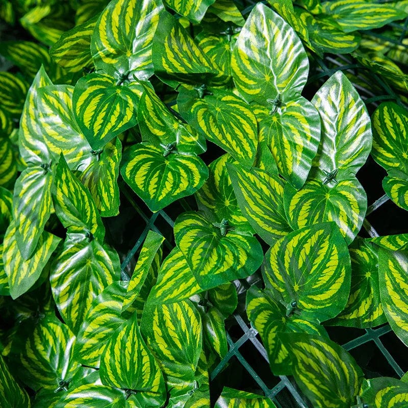 Showlu artificial leaf privacy fence roll, UV protected garden screen with faux foliage for outdoor privacy and decorative fencing.