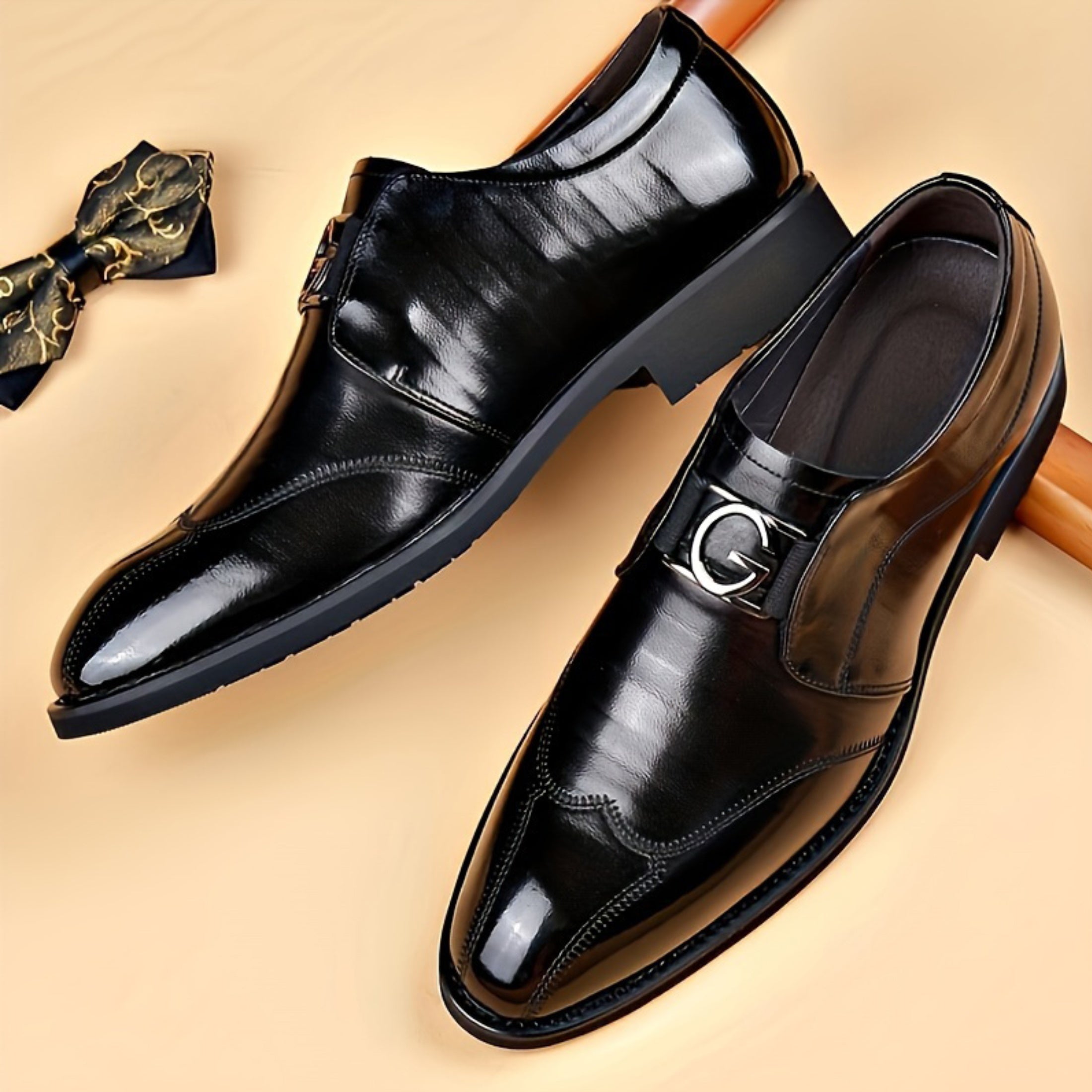 SHOWLU FASHION men's pointed toe loafers made of solid PU leather, stylish men's oxford shoes with sleek design.