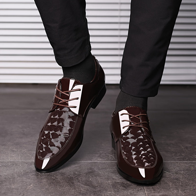 SHOWLU Men's classic British Oxfords in faux leather with pointed toe, stylish dress shoes for formal occasions.
