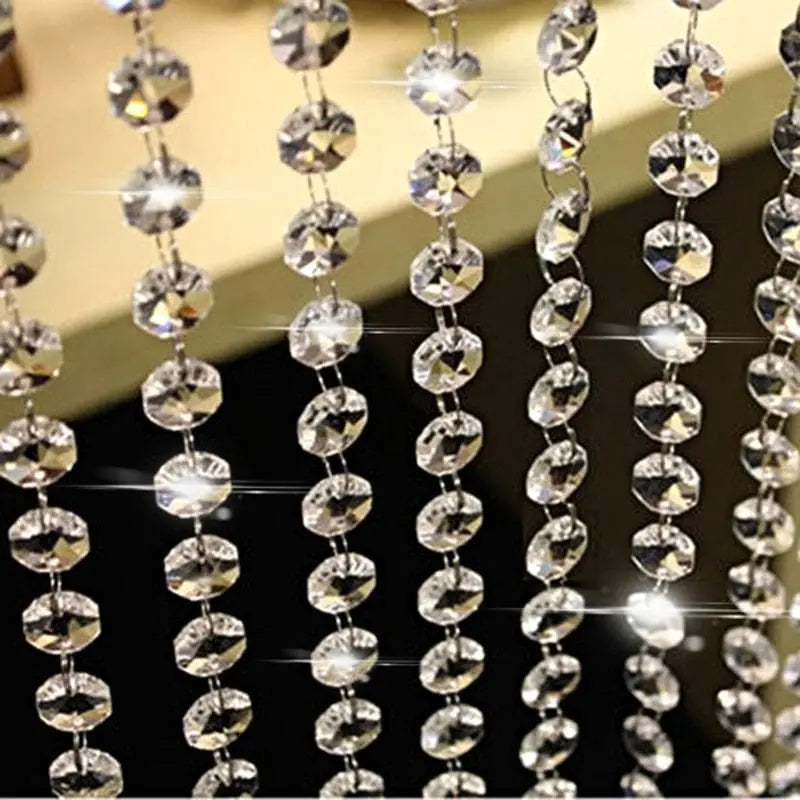 Showlu 10m transparent acrylic crystal garland for wedding and Christmas decorations, featuring elegant window curtain pendants.
