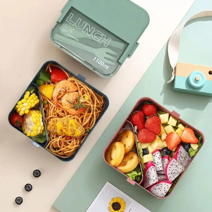 Showlu 2-layer Bento lunch box for kids with 1800ml capacity, includes fork and spoon, microwave-safe food container with compartments.