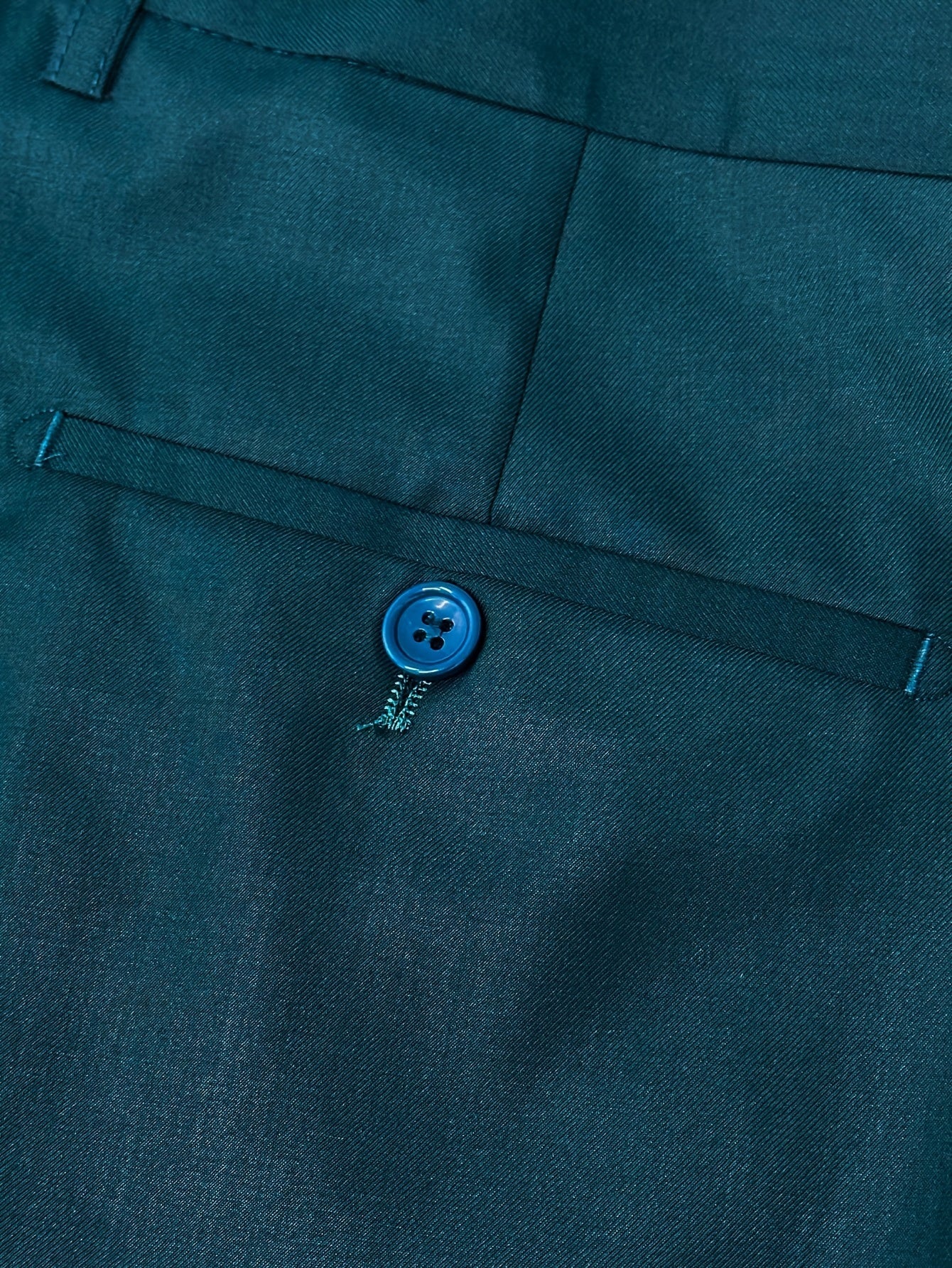 SHOWLU Men's solid color two-piece suit with regular fit, featuring a classic business tuxedo style and tailored fit.