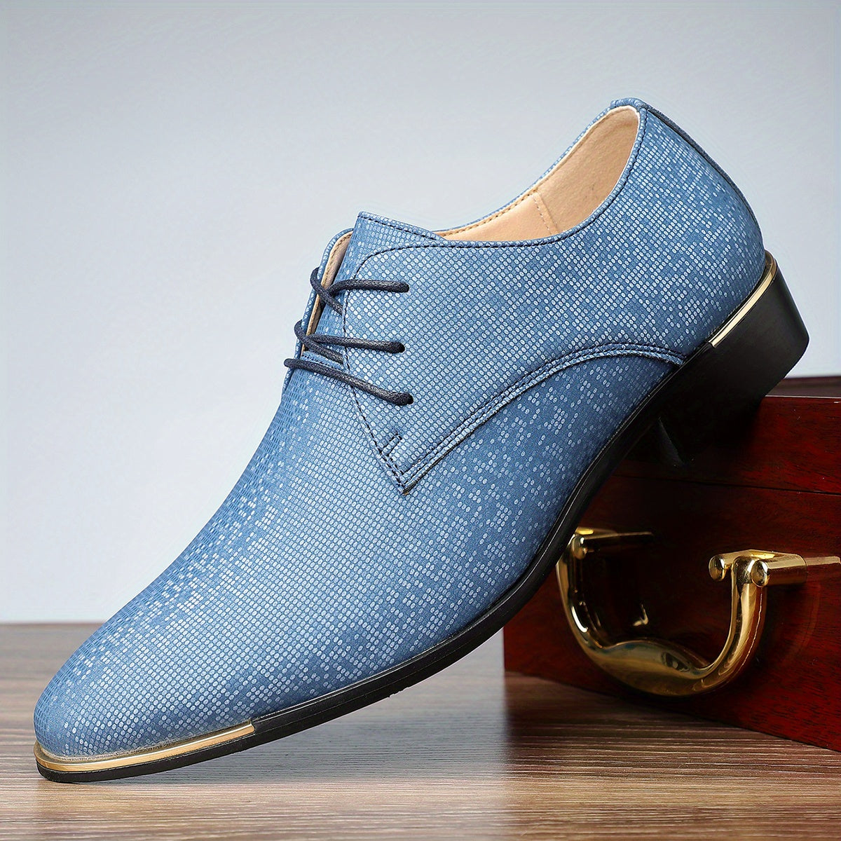 Green glittery Oxford shoes for men with casual lace-up design and rubber sole, stylish footwear from SHOWLU FASHION STORE.