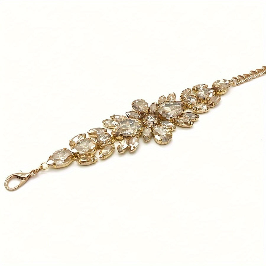 Gold rhinestone leaf chain belt for women, vintage boho style by SHOWLU FASHION, detailed with sparkling leaf designs.