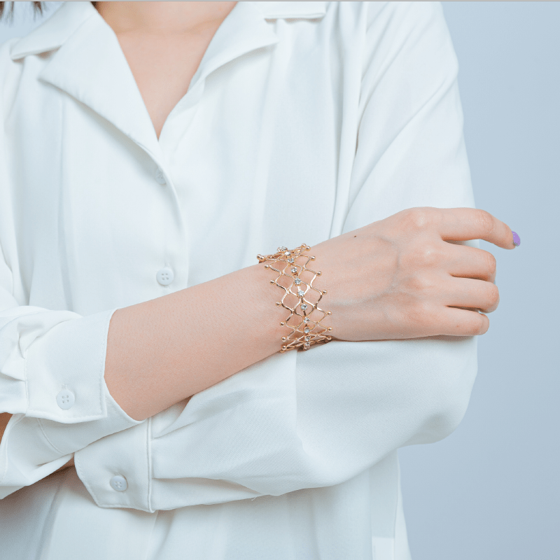 Showlu Fashion 18K gold plated hollow wide opening ring for women, with stylish European and American design details.