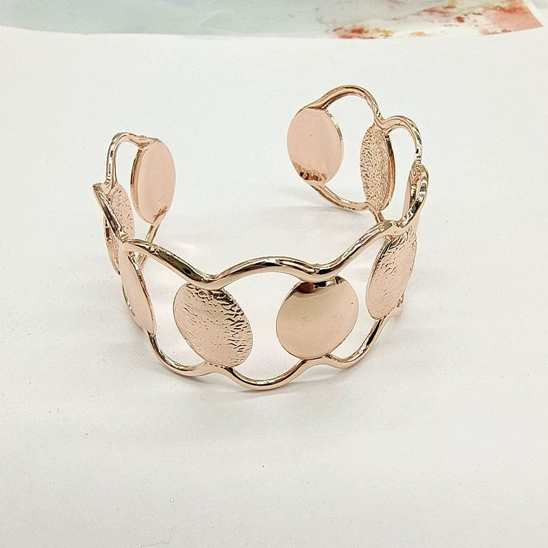 Showlu Fashion 18K gold plated hollow wide opening ring for women, featuring European and American style design.