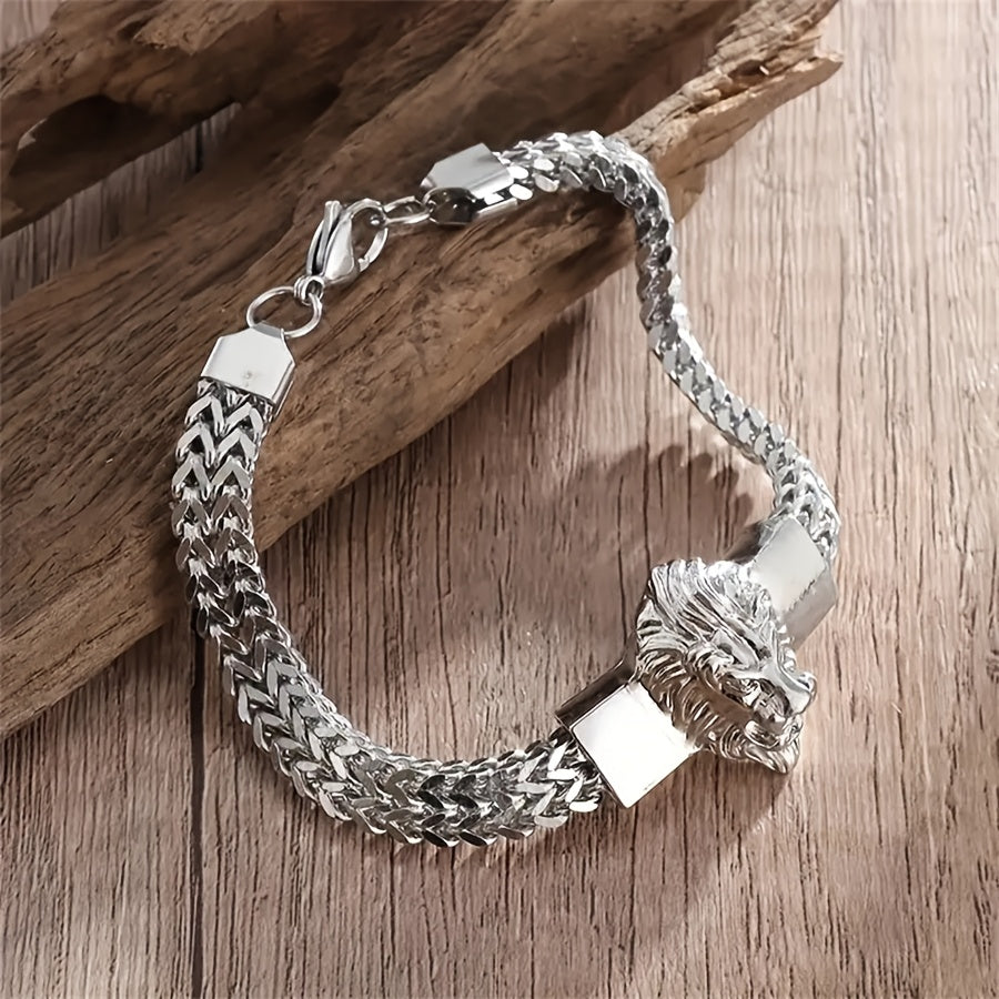Showlu 2-piece lion head bracelets in 18K gold plated stainless steel, featuring detailed lion face designs on each bracelet.