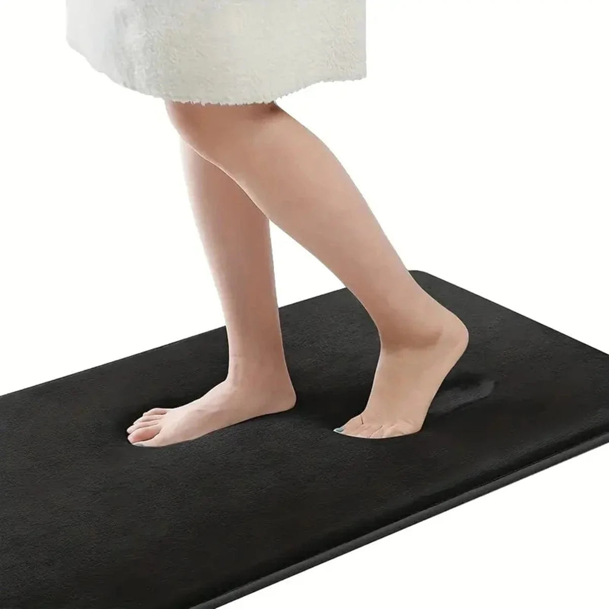 Large Showlu Fashion anti-slip kitchen mat made of soft polyester, water-absorbent floor rug for kitchen, bathroom, or bedroom.