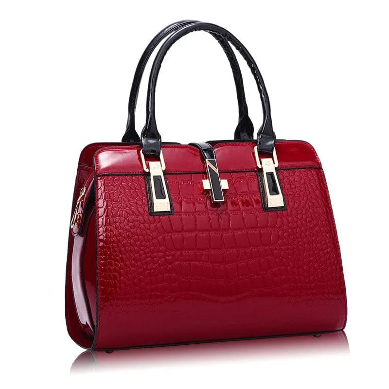 Showlu Crocodile Pattern Women's Shoulder Bag made of vintage PU leather with a stylish crocodile design and shoulder strap.