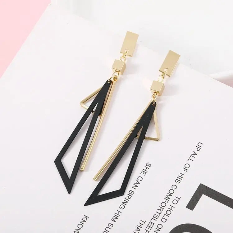 Showlu Korean geometric triangle tassel dangle earrings for women, featuring long statement design with modern jewelry style