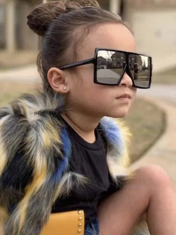 Heevoo Kids Square Sunglasses with UV400 mirror lenses for boys and girls, showing stylish children's eyewear in bright colors.