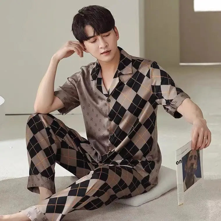 Showlu men's gingham pajama set with contrast color details, comfortable leisure sleepwear for urban relaxation.