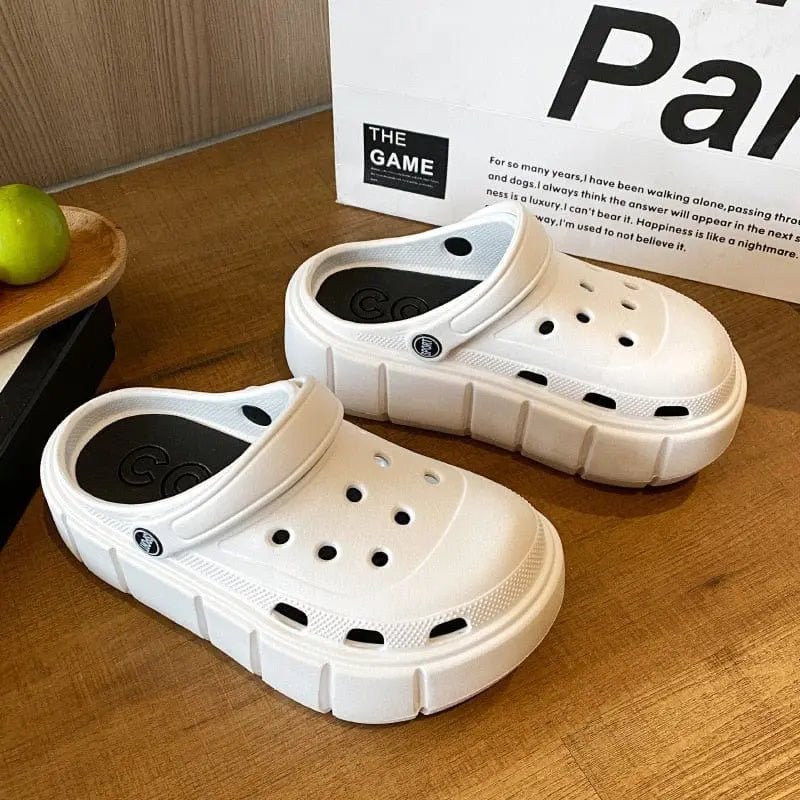 EOENKKY women's platform clogs with thick sole, summer beach slides featuring colorful charms and outdoor-ready design.