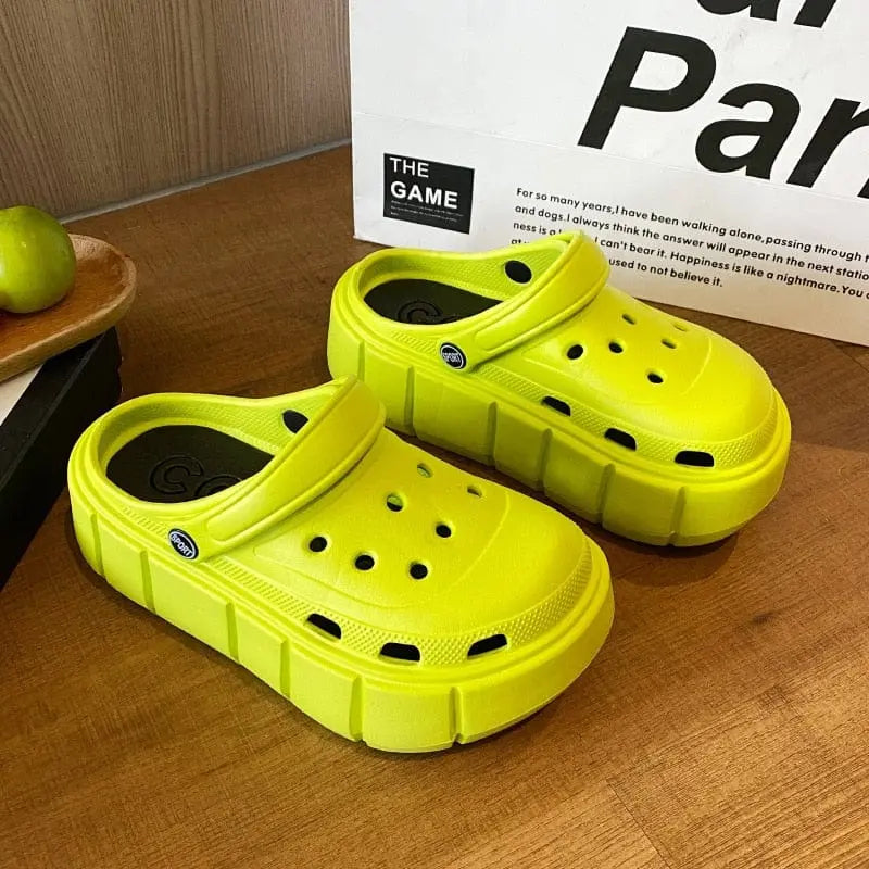 Showlu Fashion Women's platform clogs with thick soles, summer beach slides, outdoor sandals for women and girls.