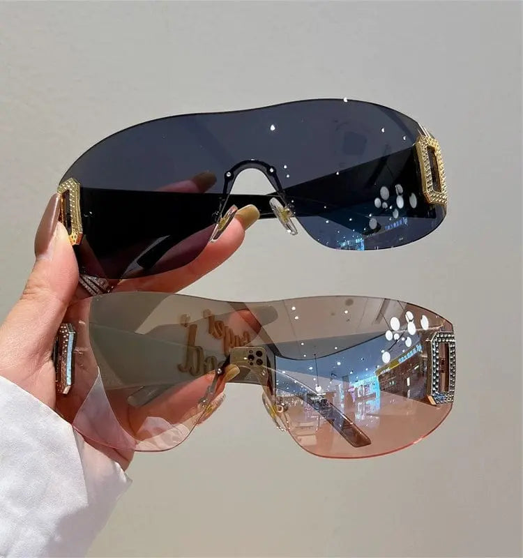 Showlu Fashion Women's frameless large square sunglasses with UV400 PC lenses, stylish, casual sun protection for women.