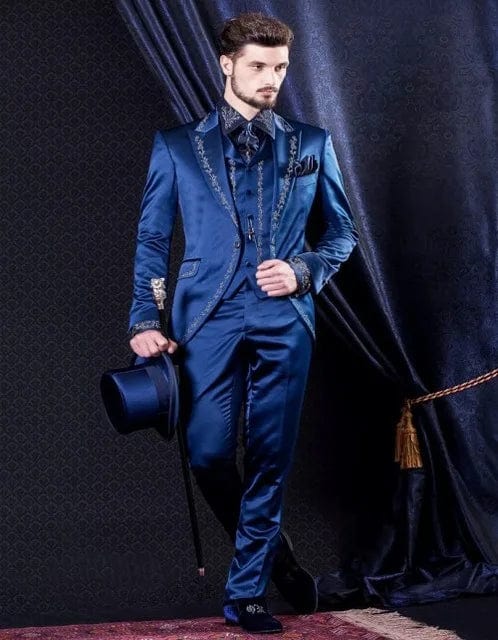 White embroidery men's 3-piece wedding suit set with slim fit tuxedo jacket, pants, and vest for grooms and formal events.