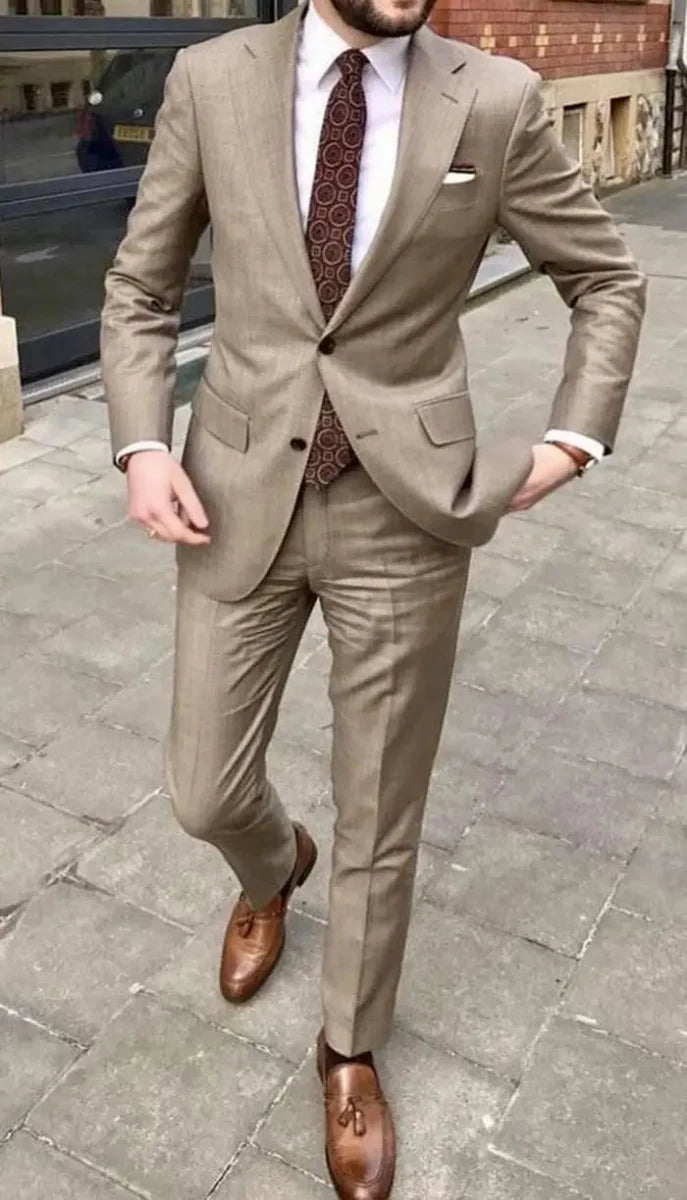 Showlu Fashion Men's Skinny Fit 2-Piece Suit with notched lapel, ideal for weddings, business, and formal events, in classic black.