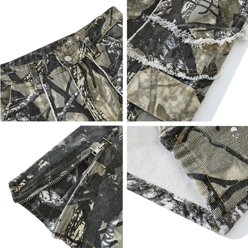 Showlu men's camouflage baggy cargo jeans with Y2K hip hop flare style, straight-leg denim pants with wide-leg design.