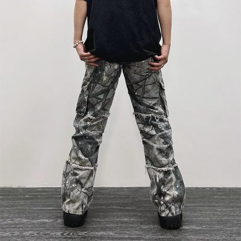 Showlu men's camouflage baggy cargo jeans with flare design, Y2K hip hop style, straight wide-leg denim pants for men and women.