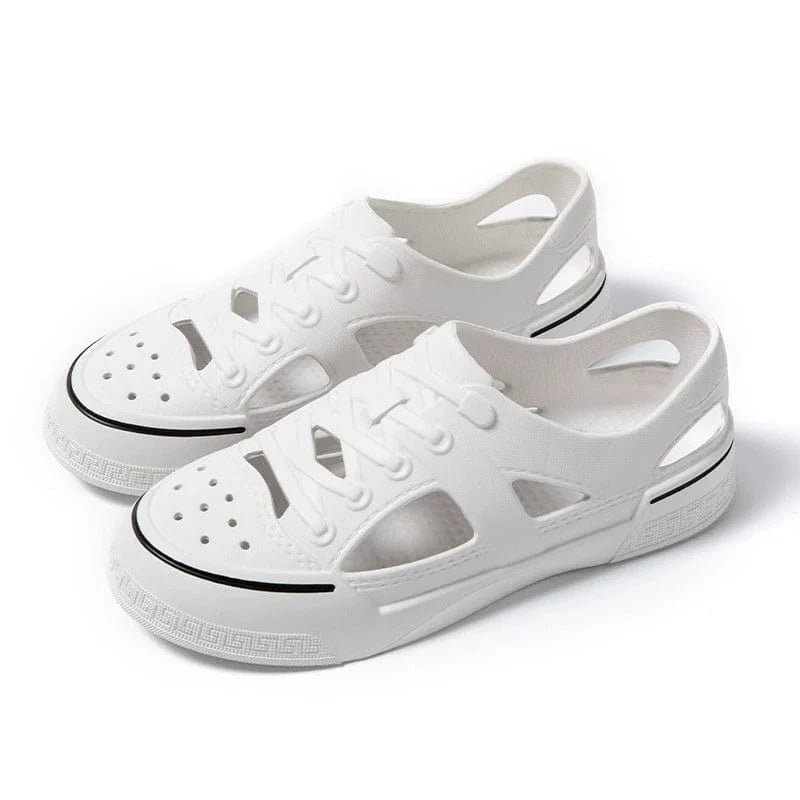 White breathable closed toe beach sandals from WNCNATIVE, ideal for wading and casual beach outings, designed for comfort and style.