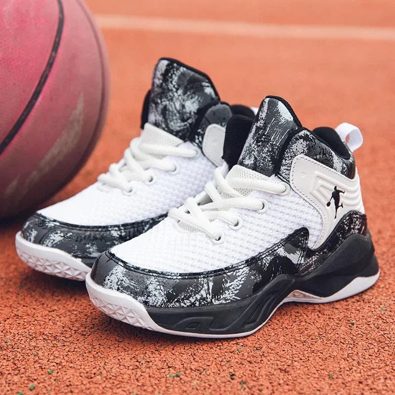 Kids basketball shoes by MaiJiaKa, non-slip leather sneakers for boys with thick soles and sporty design.
