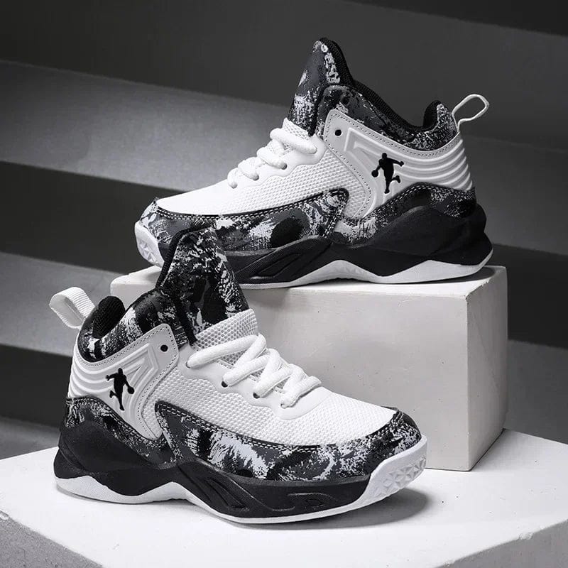 Kids basketball shoes by MaiJiaKa, non-slip leather sneakers with thick soles for boys, suitable for sports and active play.