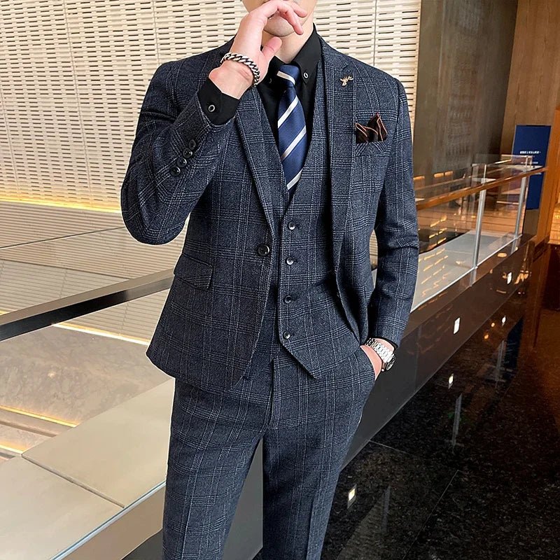 Men's linen 3-piece suit by Showlu Fashion, includes blazer, vest, and pants, ideal for business, wedding, and formal occasions.