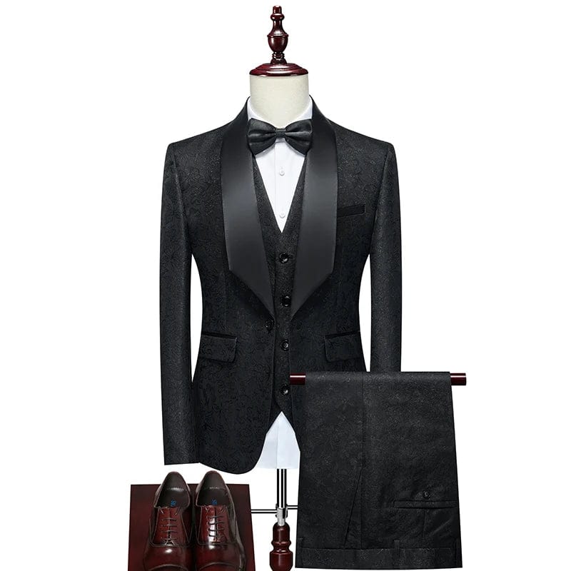 SHOWLU Men's British three-piece wedding suit with slim fit vest, trousers, and jacket, ideal for formal and wedding occasions.