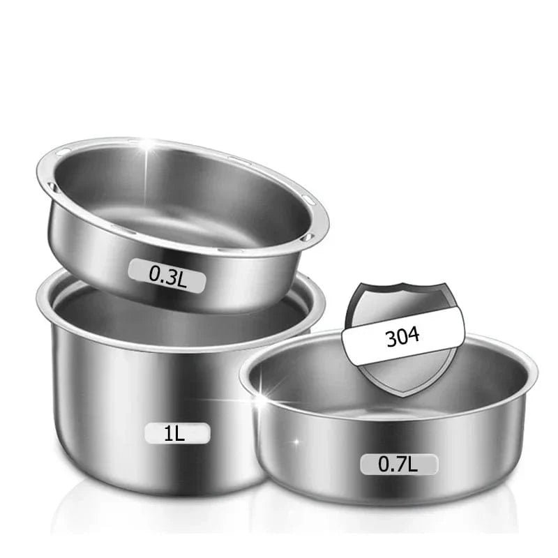SHOWLU stainless steel mini rice cooker with 2L capacity, portable electric lunch box for home and workplace use.