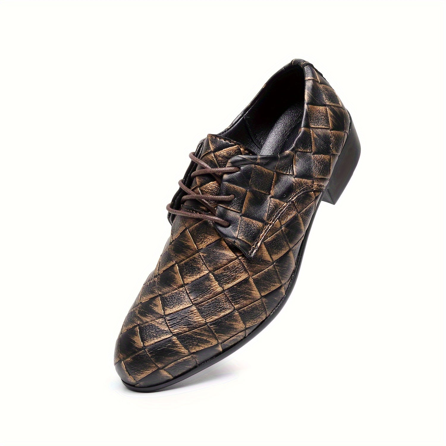 SHOWLU Men's woven embossed business shoes with a retro British wedding style, featuring classic craftsmanship and polished leather finish.
