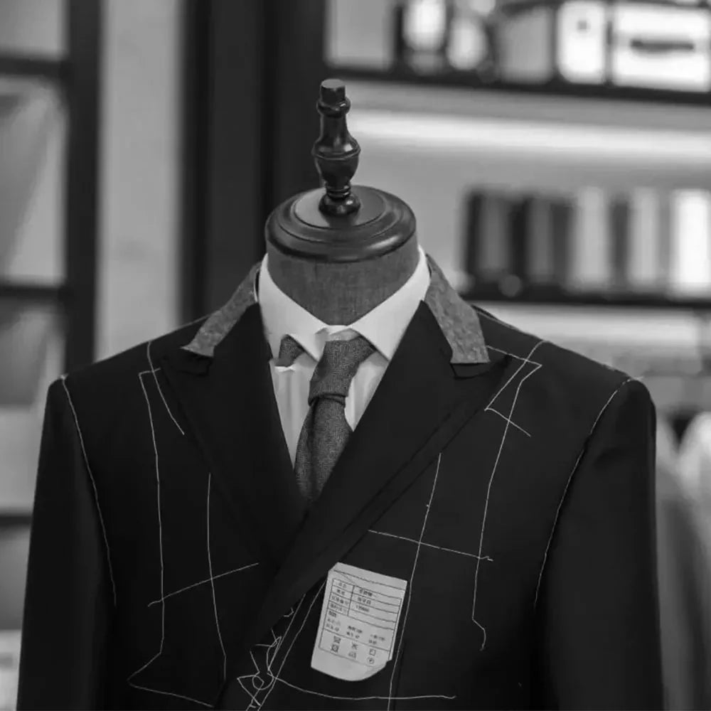 Showlu Fashion men's 3-piece slim fit cotton suit with jacket, vest, and pants, ideal for formal occasions, in a luxury style.