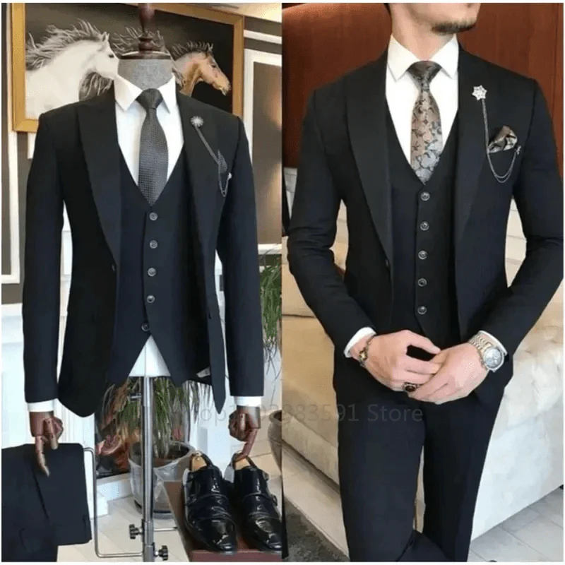 Men's SHOWLU FASHION 3-piece slim fit khaki suit with blazer, vest, and pants, ideal for formal occasions like weddings and proms.