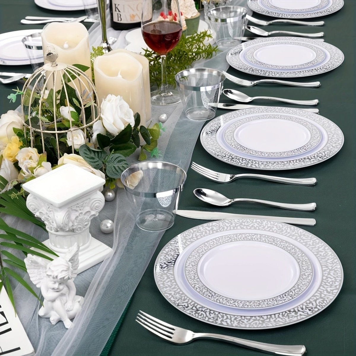 Showlu Fashion Store WDF 300-piece plastic dinnerware set with gold and silver plates for 50 guests, includes dinner and dessert plates.