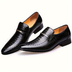 [Crocodile Oxford Loafers] Crocodile-Embossed Men's Black Oxford Loafers - Slip-On Dress Shoes with Golden-Tone Metallic Emblem - Comfortable Rubber Sole for Casual Business Formal Occasions