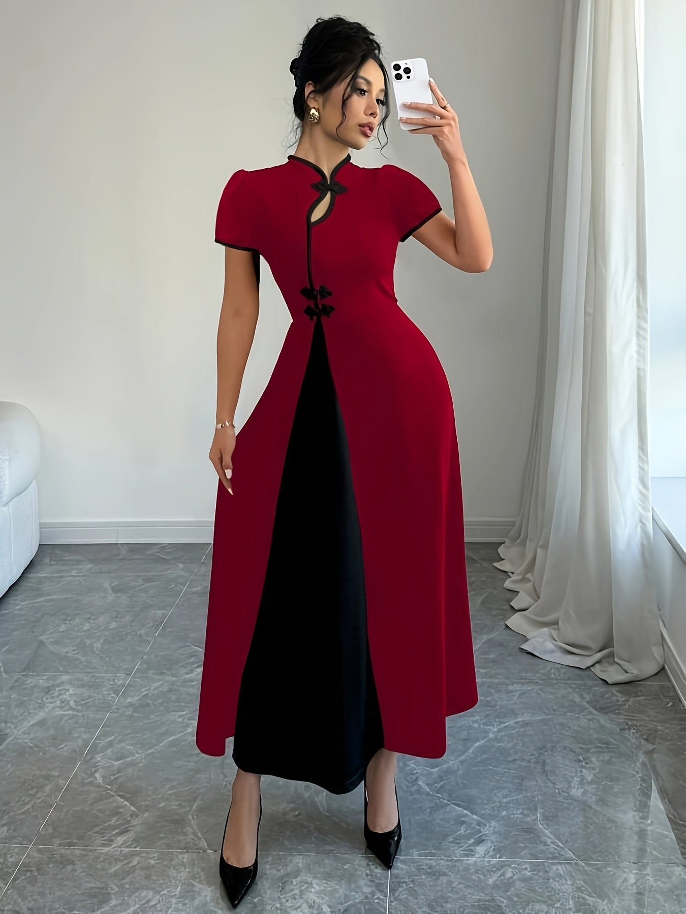 Elegant women's V-neck fitted knit dress by SHOWLU FASHION in solid color, showcasing a stylish and form-fitting design.