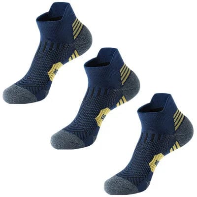 Showlu 3-Pair Non-Slip Sports Socks for men and women, quick-drying basketball and running socks with towel-bottom grip.