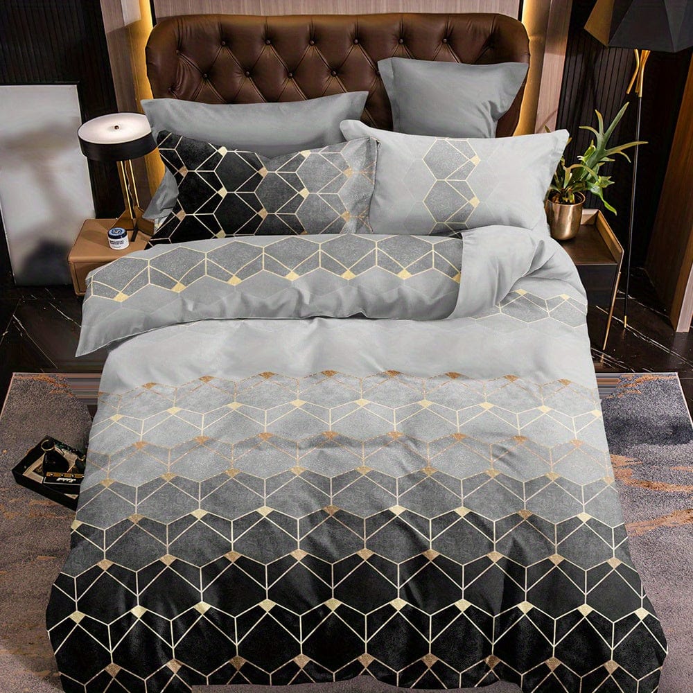 Showlu Fashion bronzing geometric polyester duvet cover set with one duvet cover and two pillowcases for bedroom decor.