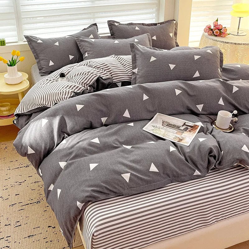 Pali Peter 4-piece cotton bedding set with twill duvet cover and sheets, modern design for couples bed.