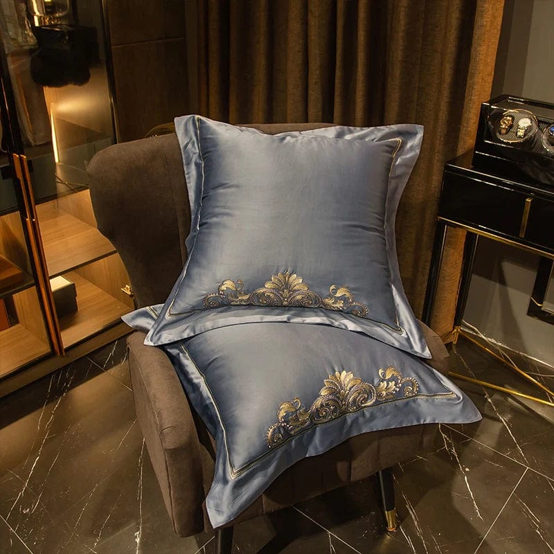 Luxury Egyptian cotton duvet cover set by Showlu Fashion with intricate embroidery, king size, soft and breathable for a stylish bedroom.