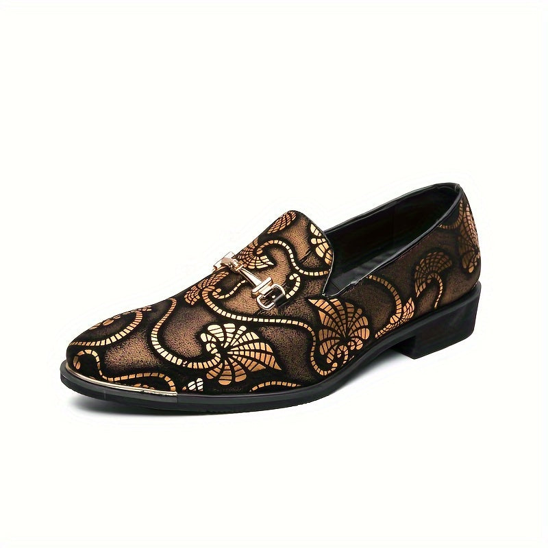 SHOWLU Men's slip-on loafers with pointed toe, faux leather casual shoes, stylish and comfortable for everyday wear.