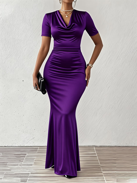 Elegant Solid Color Sleeveless Zip Dress - Bodycon Style, Low Neckline, Perfect for Spring/Fall, Adult Fashion, Evening Attire|Sleek Fit|Zipper Detail