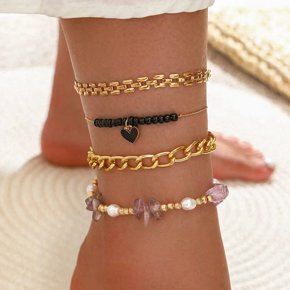 DAIPAN Bohemia shell chain anklet set by Showlu Fashion, featuring four crystal ankle bracelets for women, perfect for summer beachwear.