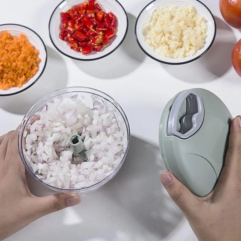Showlu manual meat mincer and garlic chopper with 500/900ml capacity, featuring a rotating garlic press and vegetable cutter.